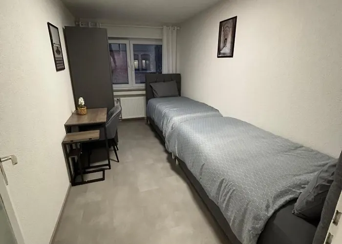 Nisay - * Schorndorf (Baden-Wurttemberg)